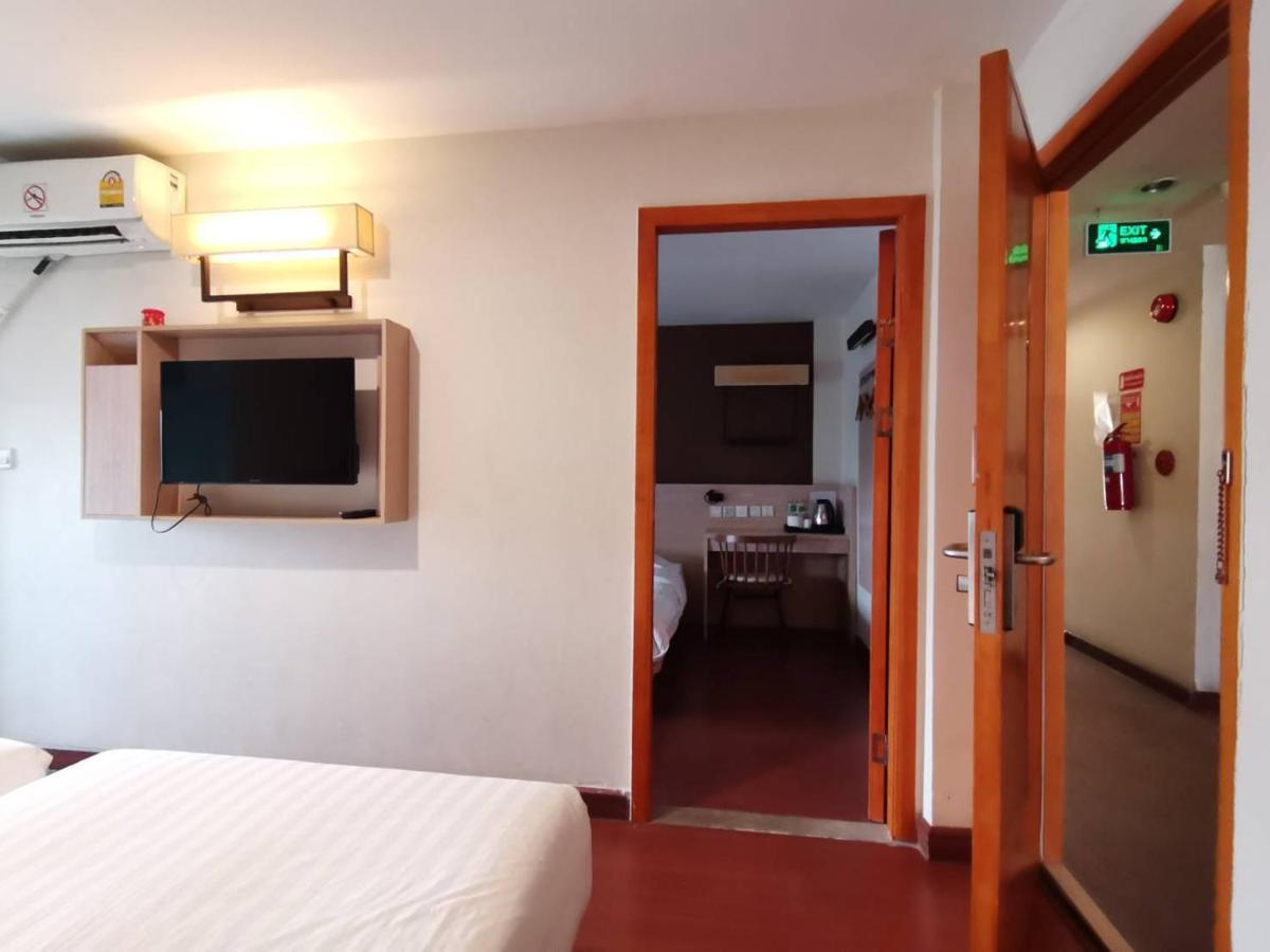 Chiang Roi 7 Days Inn Чиангмай Екстериор снимка