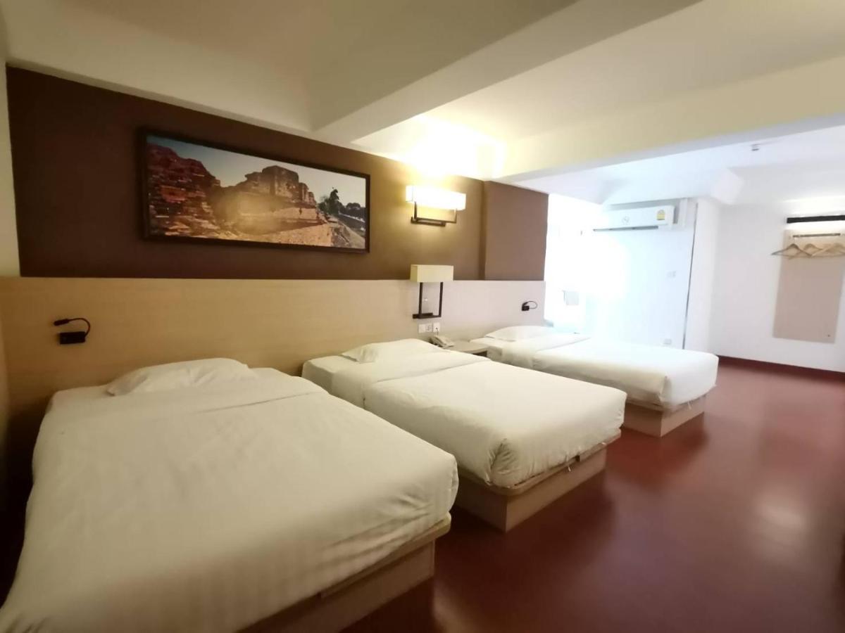 Chiang Roi 7 Days Inn Чиангмай Екстериор снимка