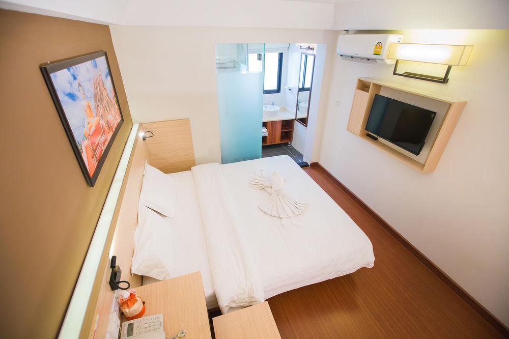 Chiang Roi 7 Days Inn Чиангмай Екстериор снимка