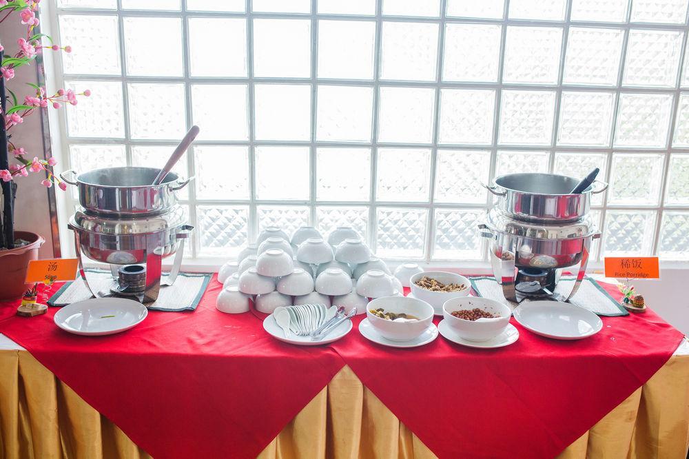 Chiang Roi 7 Days Inn Чиангмай Екстериор снимка