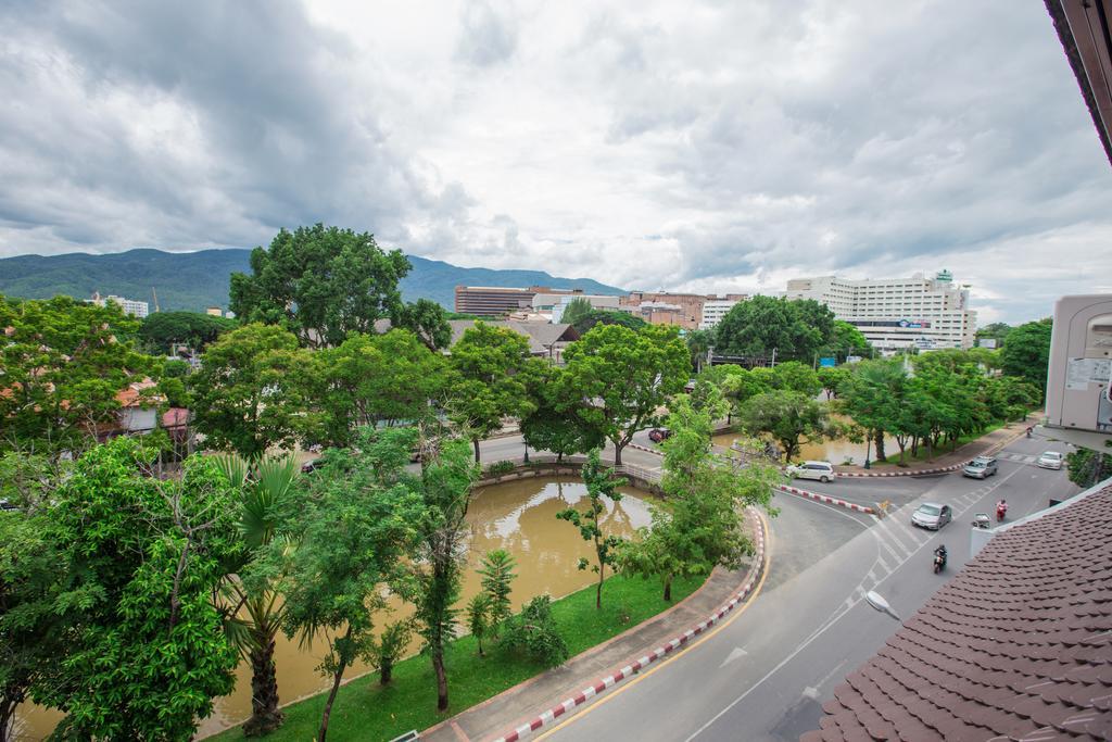 Chiang Roi 7 Days Inn Чиангмай Екстериор снимка